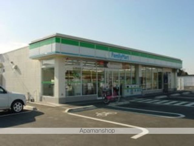 その他　ファミリーマート龍ヶ崎馴馬店（その他）まで1078m