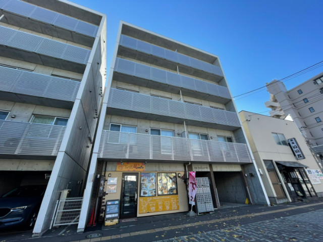 建物外観　札幌市中央区南９条西「ＬＡ・ＶＩＯＲＥＴＴＥ」