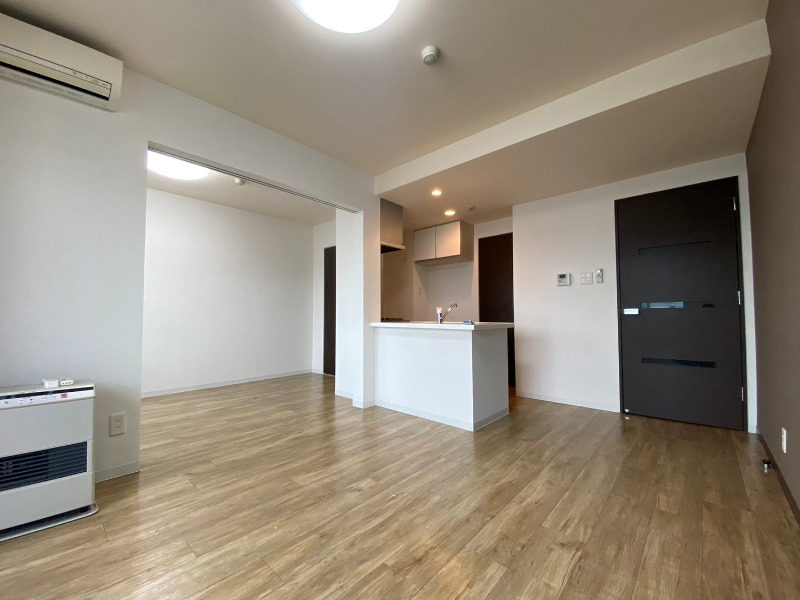 居室・リビング　明るいお部屋は気持ちよく過ごせそうですね。