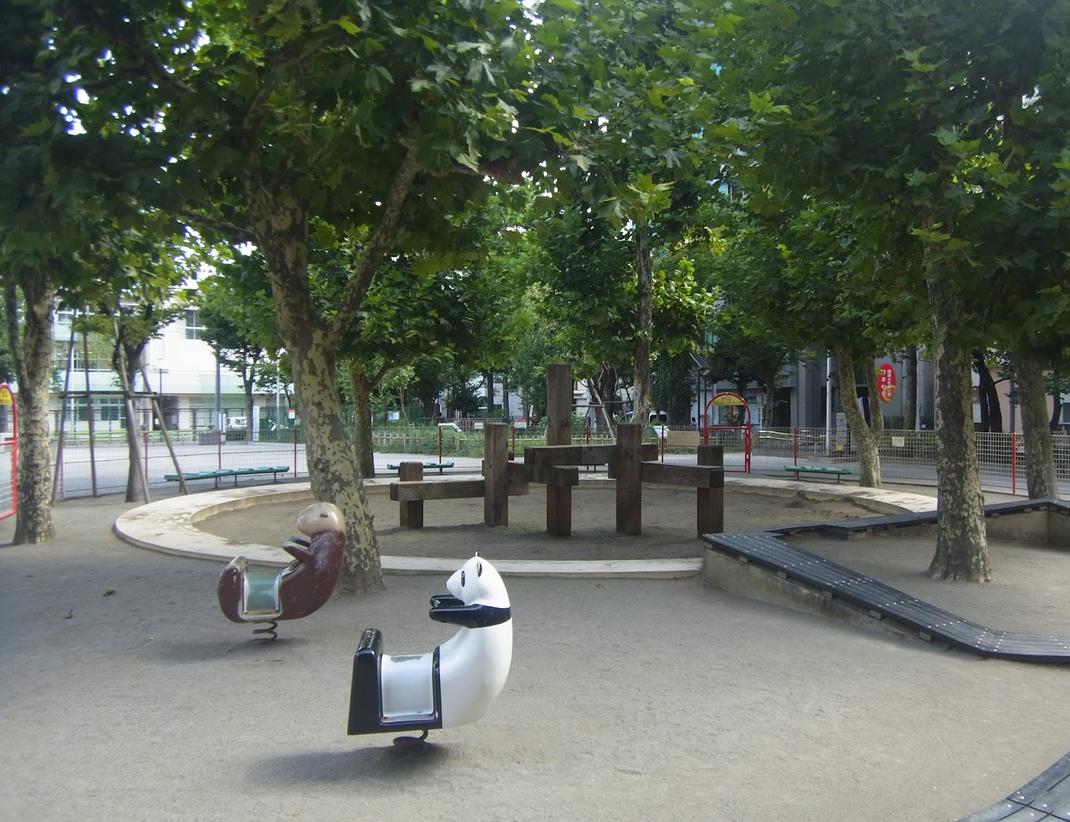 公園　精華公園（公園）まで537m