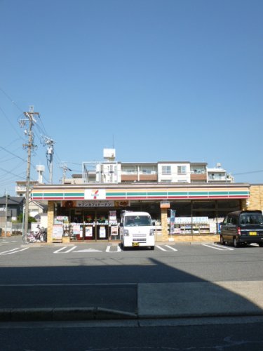 コンビニ　セブン－イレブン名古屋田光町３丁目店（コンビニ）まで308m