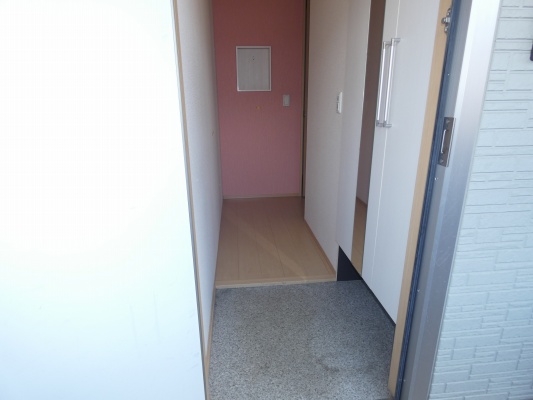 玄関　落ち着いた玄関です