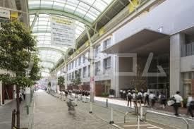 中学校　北区立赤羽岩淵中学校（中学校）まで733m