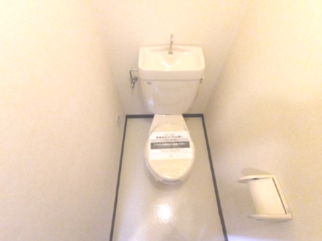 トイレ　トイレもきれいです