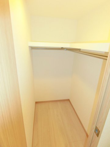 収納　大型収納　ウォークインクローゼット