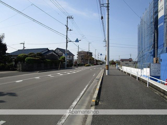 その他　周辺道路（その他）まで1m