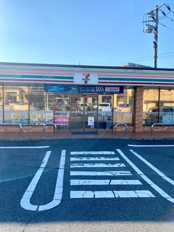 コンビニ　徒歩3分（コンビニ）まで4002m
