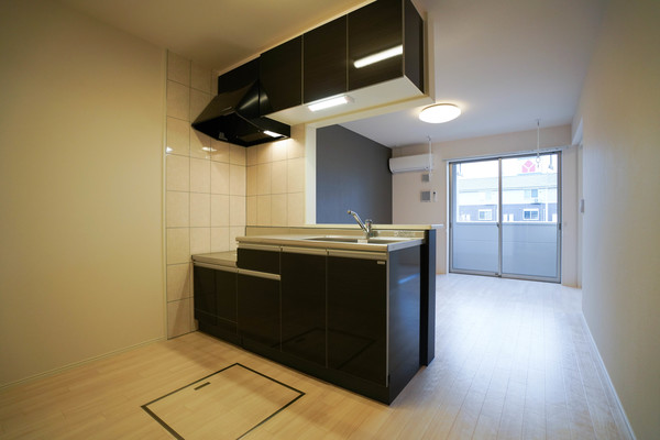 キッチン　同じ建物の別なお部屋