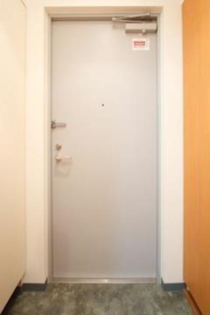玄関　※写真は同タイプ住戸です。