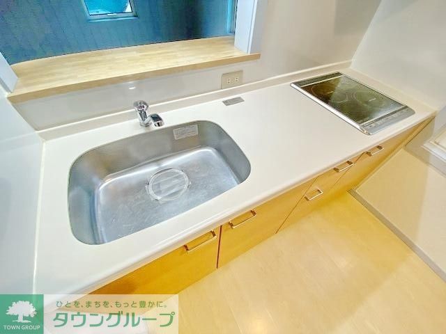キッチン　同物件別部屋写真