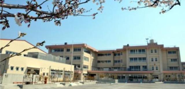 小学校　川崎市立王禅寺中央小学校（小学校）まで449m
