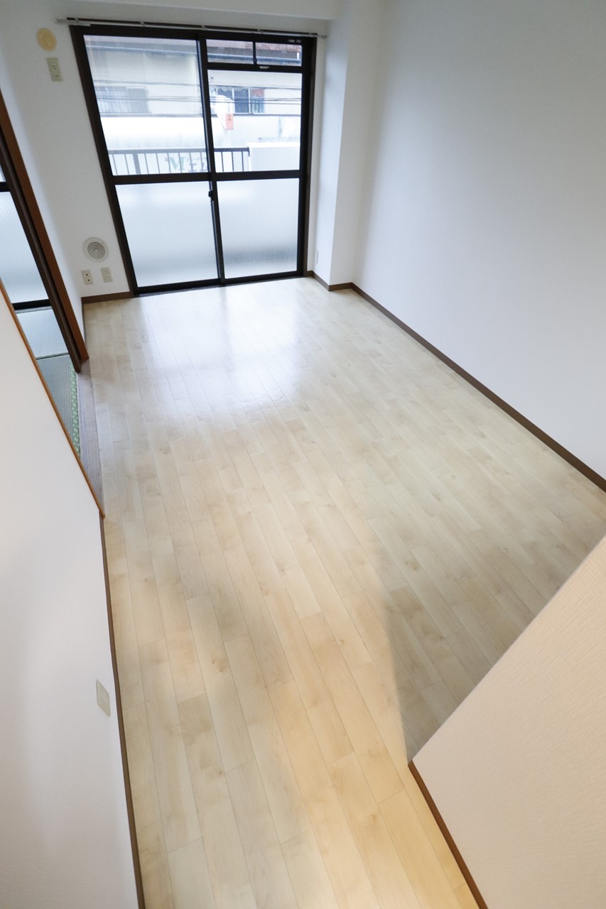 居室・リビング　※同物件、別部屋になります。