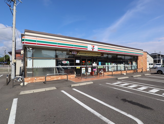 コンビニ　セブンイレブン大村富の原2丁目店（コンビニ）まで478m