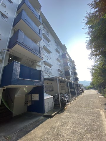 建物外観　落ち着いた雰囲気の外観です