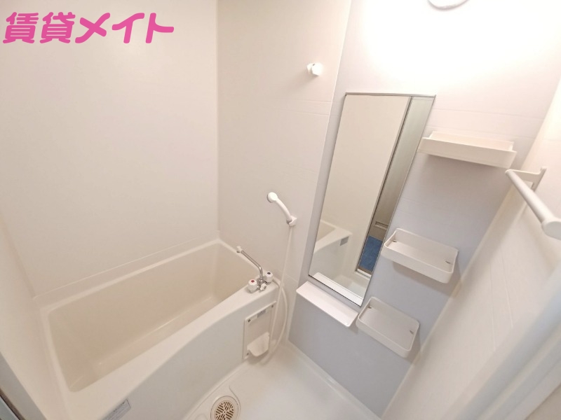 バス・シャワールーム　反転タイプ参考写真