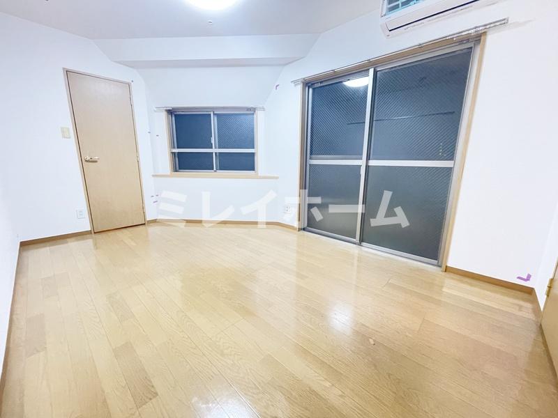 グランヴァン戸越銀座の居間写真