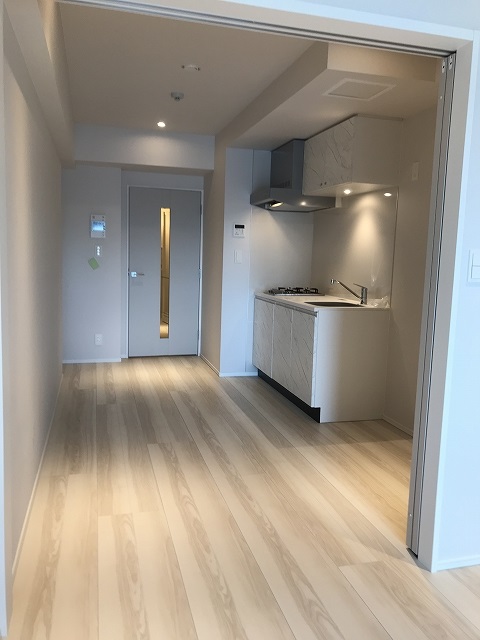 Log初台 礼敷ゼロゼロ マンション Gの居間写真