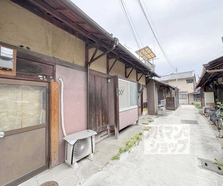 上京区東柳町貸家の外観写真