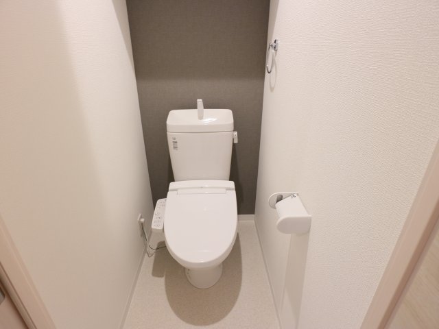 近鉄橿原線 筒井駅 徒歩4分 3階建 築3年のトイレ写真