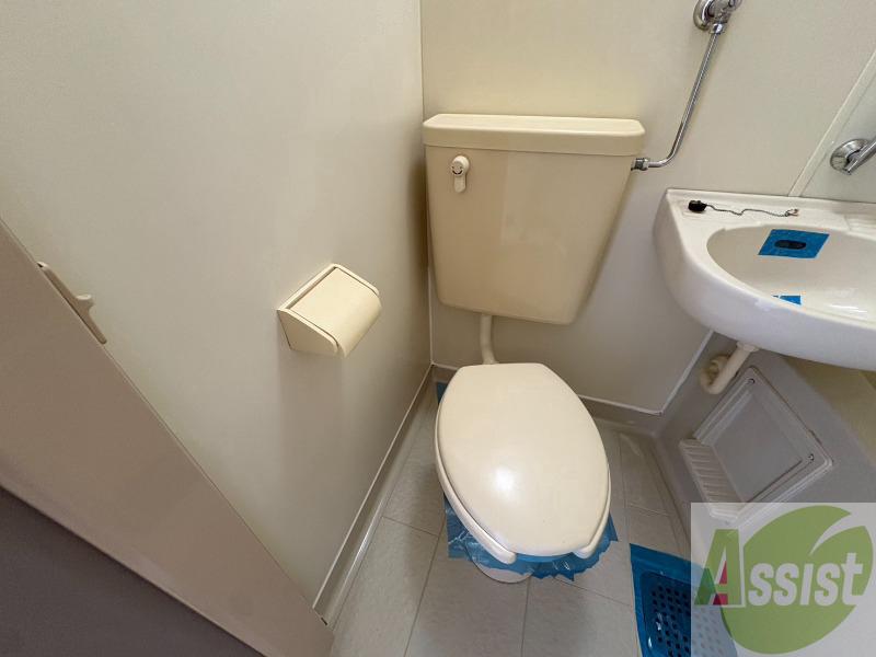 トイレ　こちらはトイレです。清潔感があり、安心して使用できます。