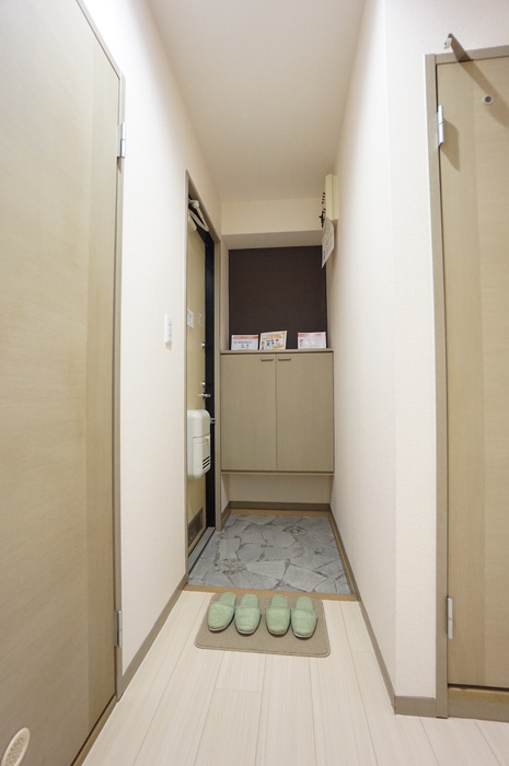 ウェンディハウス A/Bの玄関写真