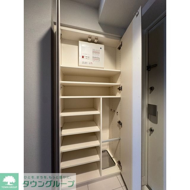 収納　シューズボックス