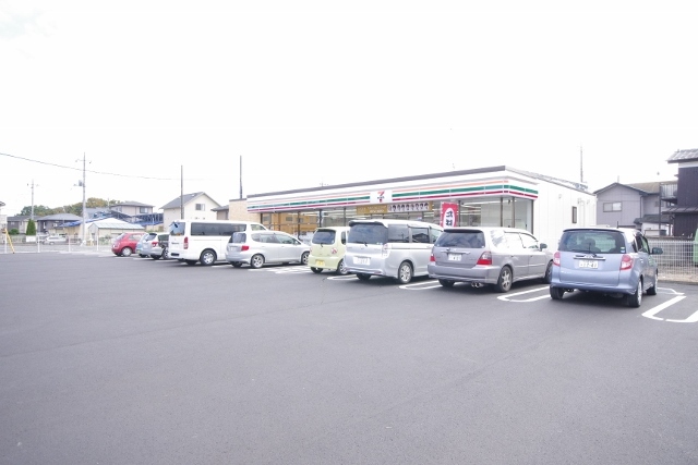 コンビニ　セブンイレブン小山横倉新田店（コンビニ）まで771m