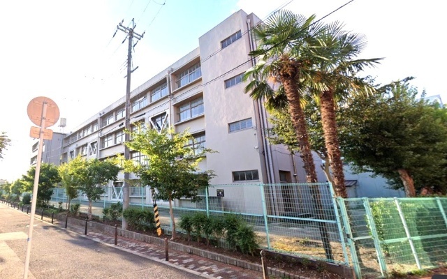 中学校　寝屋川市立第五中学校（中学校）まで524m