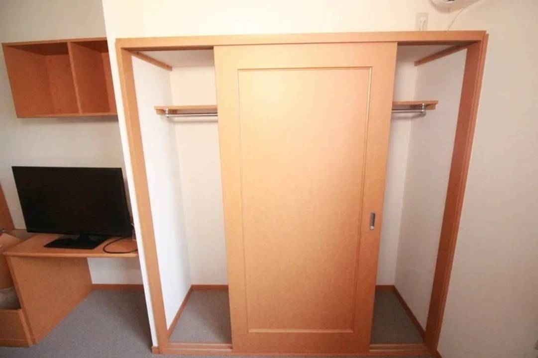 収納　クローゼット