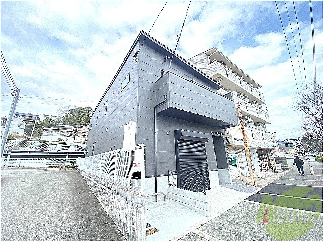 神戸市垂水区舞子坂のアパートの建物外観