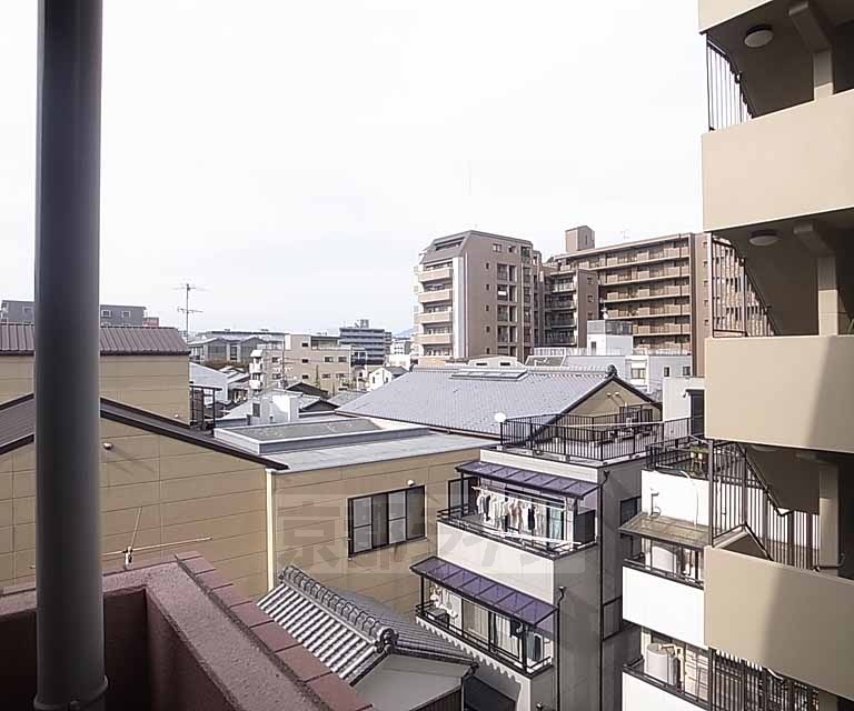 【京都市中京区藤西町のマンションの眺望】