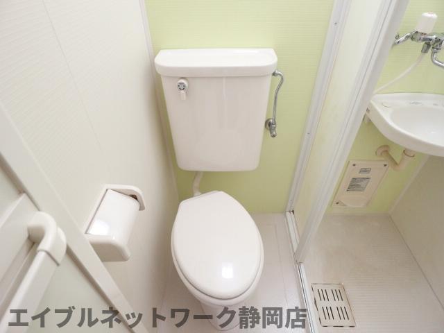【静岡市葵区上石町のマンションのトイレ】