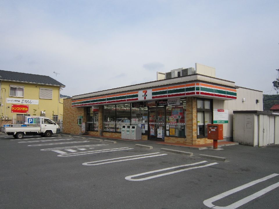 コンビニ　セブンイレブン豊橋多米中町店（コンビニ）まで413m