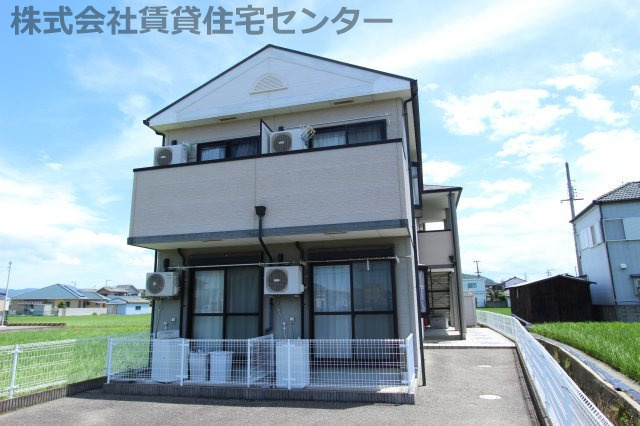 【エタニティコートI番館の建物外観】