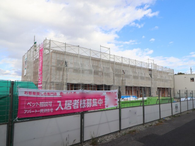 宇都宮市今泉新町のアパートの建物外観