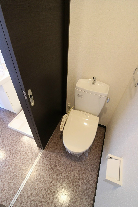 トイレ　ウォシュレット付