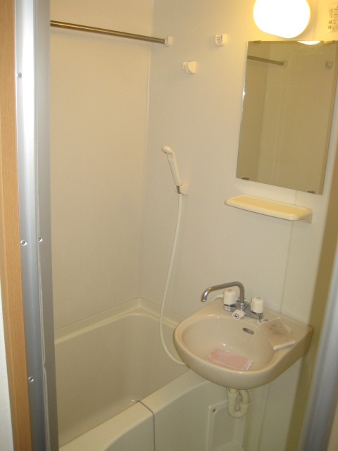 バス・シャワールーム　同型タイプ