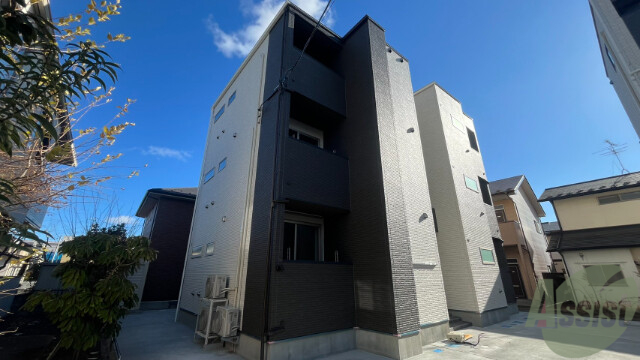 建物外観　青葉区高松１丁目１０番６７号
