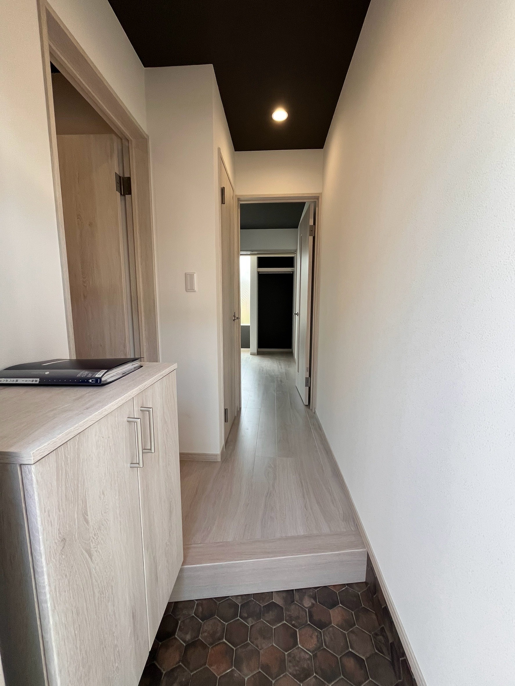 収納　シューズボックス