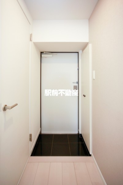 玄関　※同マンション別部屋
