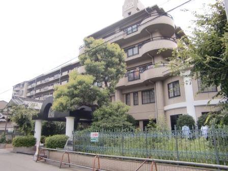 大阪市平野区瓜破西のマンションの建物外観