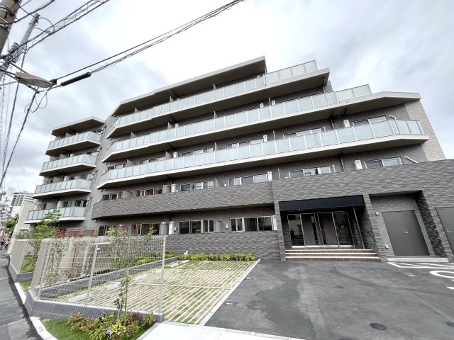 【江東区亀戸のマンションの建物外観】