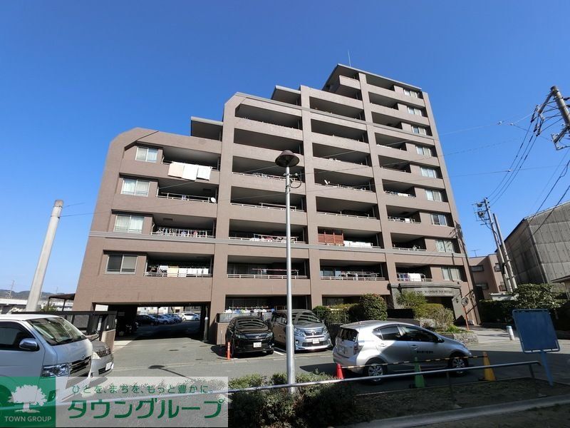 福岡市東区土井のマンションの建物外観