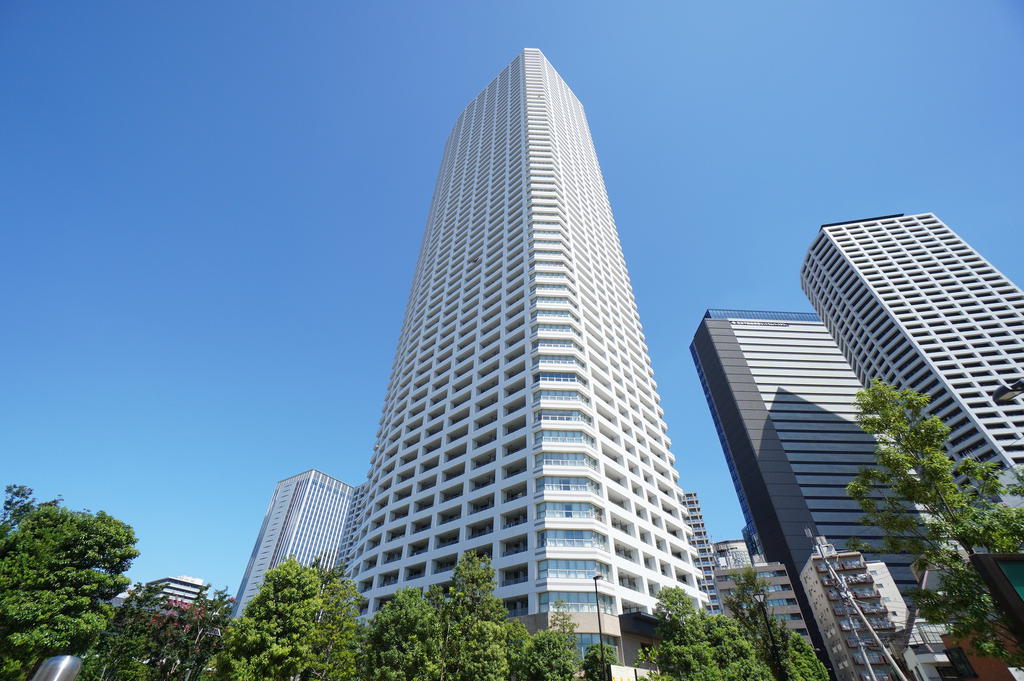 新宿区西新宿のマンションの建物外観