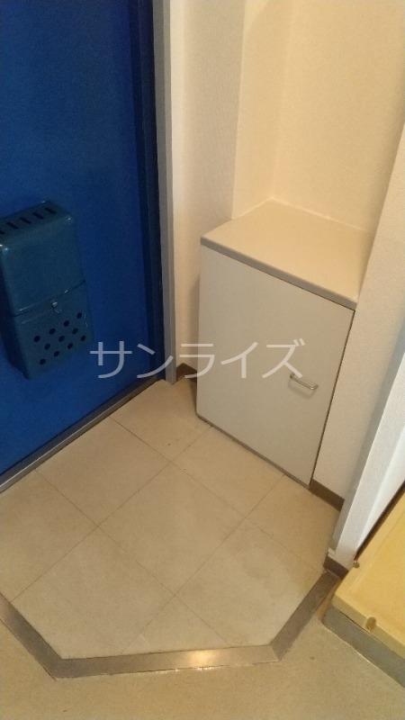 正広ビルの玄関写真