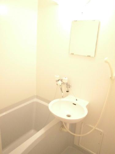 バス・シャワールーム　1日の疲れを取り、明日の頑張ろう！