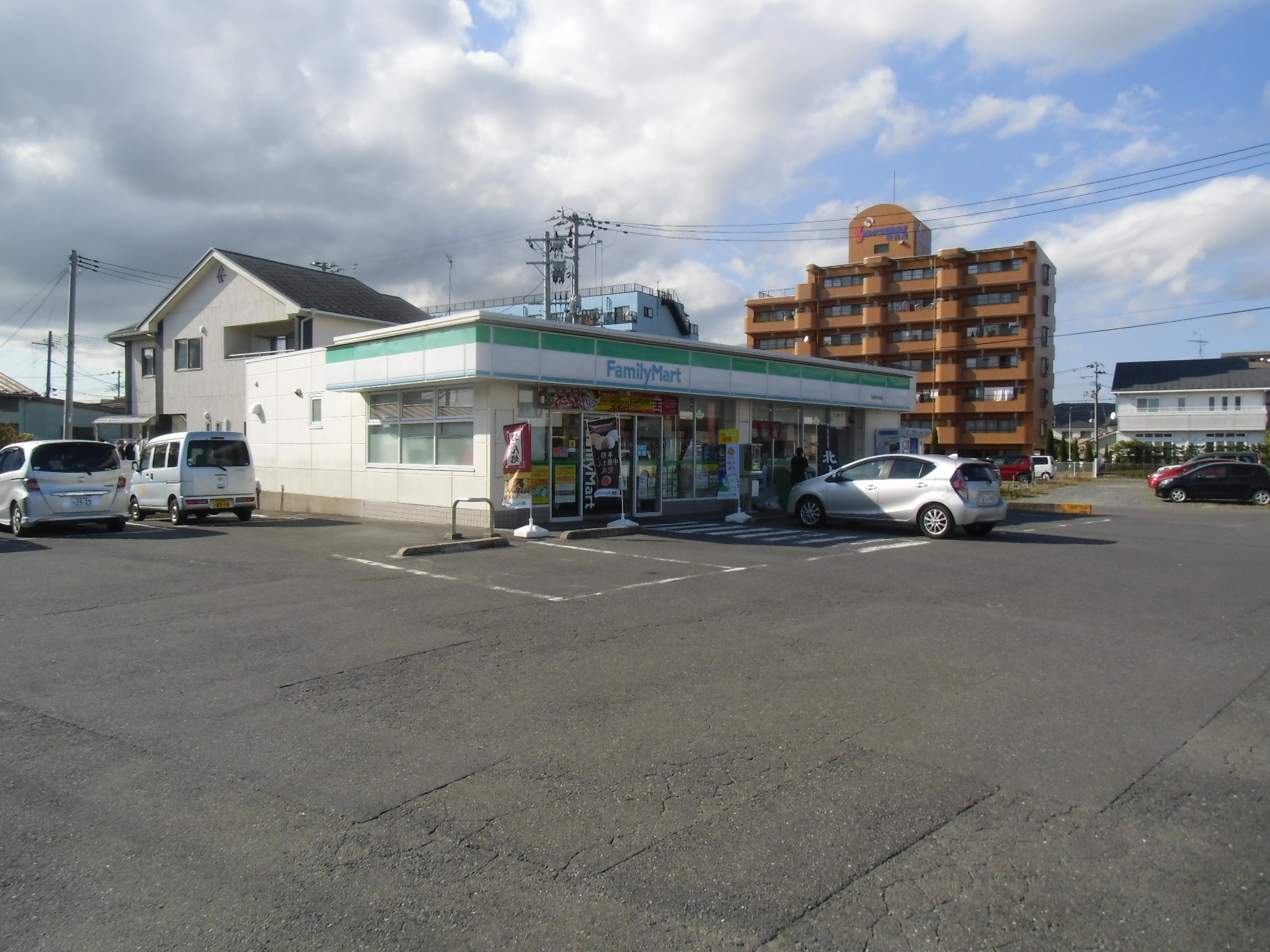 コンビニ　ファミリーマート石巻南中里店（コンビニ）まで119m