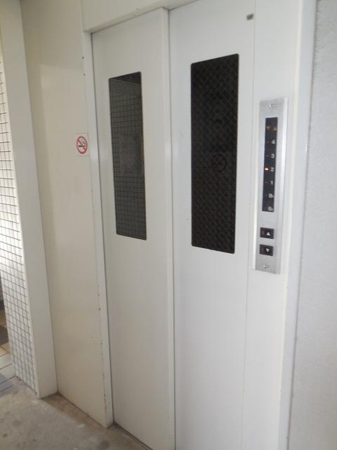 エントランス　ＲＥＰＲＯ神戸西店は神戸市西区専門店です