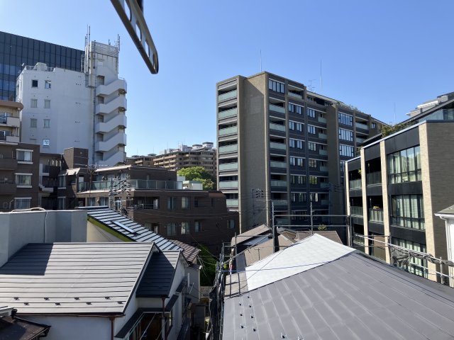 眺望　周辺は高い建物がなく、抜けのいい眺望