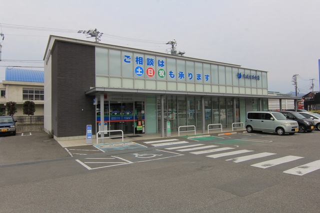 銀行　愛媛信用金庫雄郡支店（銀行）まで550m